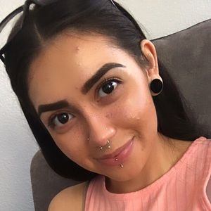 Meet your Posher, Xiomara